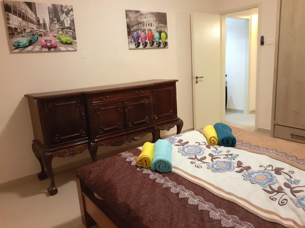 3 Stairs Only To Cozy Flat On Hillel St Appartement Haifa Buitenkant foto