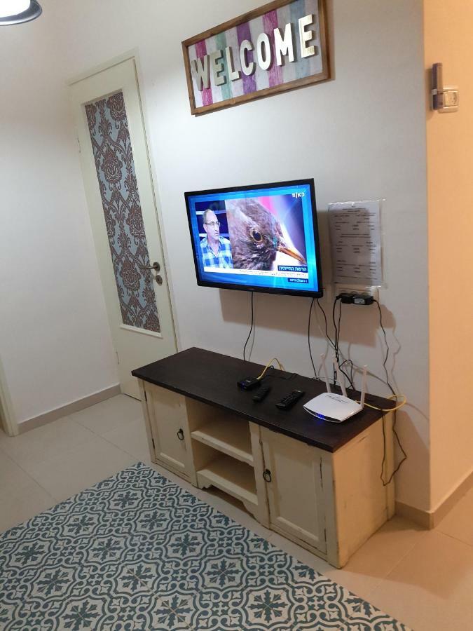 3 Stairs Only To Cozy Flat On Hillel St Appartement Haifa Buitenkant foto